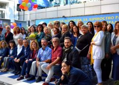 Китайският проект на стандарт премахва дизайна на половин волан от задължителните правила за автомобили · TechNode