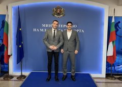 Ubisoft дава двусмислен отговор на спекулациите за изкупуване на Tencent · TechNode