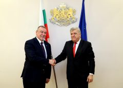 Предстоящият ADAS софтуер на Huawei ще включва „AI от край до край“: изпълнителен директор · TechNode