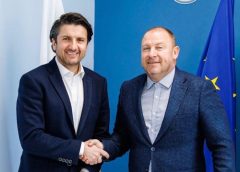 Pinduoduo, Meituan, JD сред фирмите, глобени за нарушения на „призрачна кухня“.