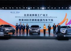 Китайски космически експеримент вижда как пеперуда излиза в орбита