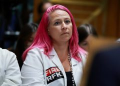 RFK JNR защитава разтърсването на CDC, както демократите призовават за оставката си