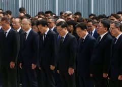 Хонконг започва 3-дневен траур, след като бяха извършени още арести заради смъртоносния пожар