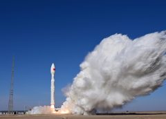 Китай изстрелва ракета Lijian 1, изпращайки 9 сателита в орбита