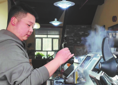 Успешен кафе бизнес, създаден от предприемачи на запад