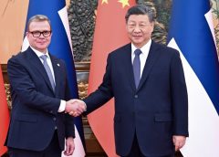 Китайският Си Дзинпин казва, че големите сили трябва да дадат пример на фона на световните „рискове и предизвикателства“