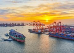 Китай повишава тавана за отпускане на заеми в чужбина за чуждестранни банки, за да подкрепи глобалната експанзия на фирмите