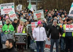Ирландски фермери в протестен марш срещу търговското споразумение между ЕС и Меркосур: „много разочароващо“