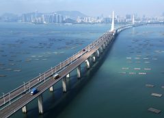 15 ранени при сблъсък на 2 автобуса за Хонконг на моста на залива Шенжен