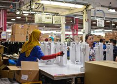 Вносът на пластмасови изделия от Китай в България