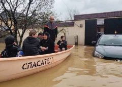 Наводнения убиха 3 души в Русия, хиляди бяха евакуирани след скъсване на язовирна стена в Дагестан