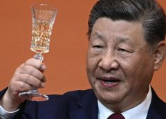 Тостът, вкусовете и технологичното селфи увенчаха срещата на върха САЩ-Китай